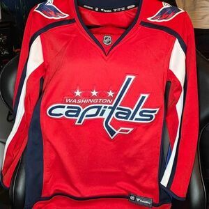 Washington Capitals Womens XS Fanatics NHL Team Jersey